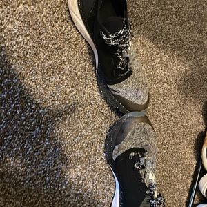 EUC Under Armour Tennis Shoes!